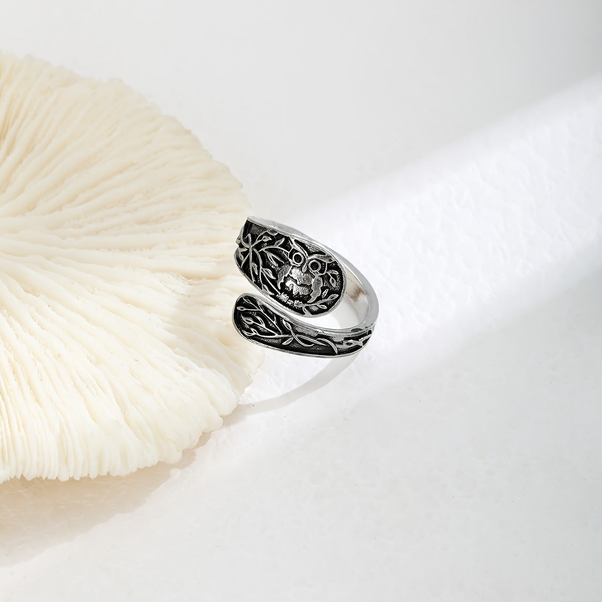 Trendy Owl-Shaped Open Ring – Unique & Artistic Adjustable Design
